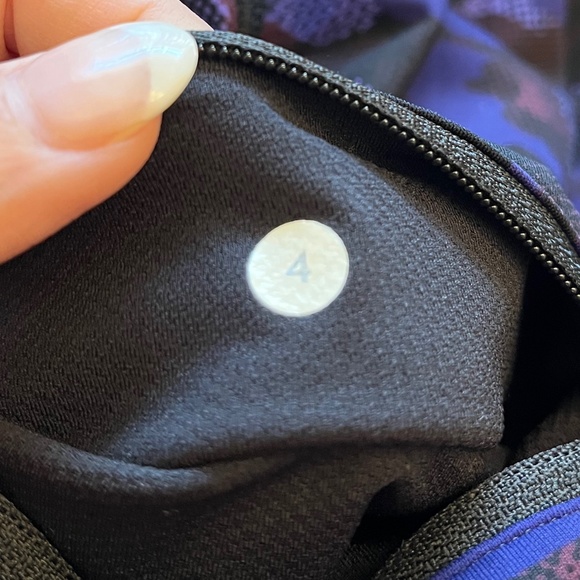 Lululemon Pace Rival Crop Leggings - Hounds Camo Emperor Blue Black Vintage - 4 - Picture 15 of 15